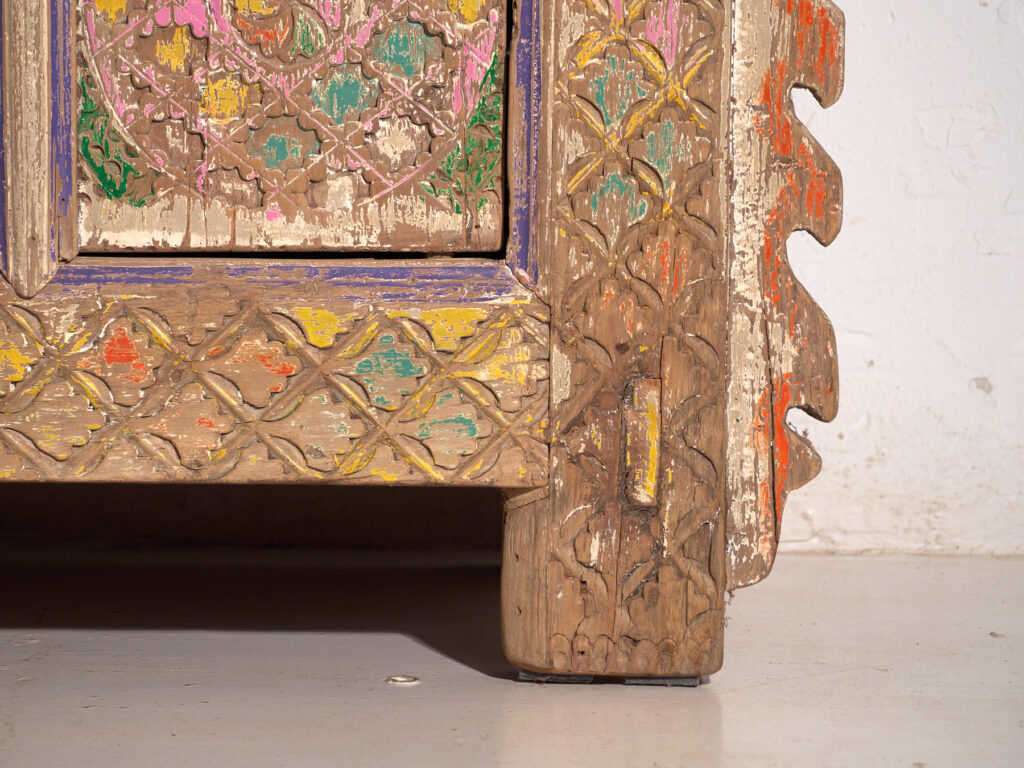Antique polychrome carved low cabinet in pine – Xinjiang, circa 1900