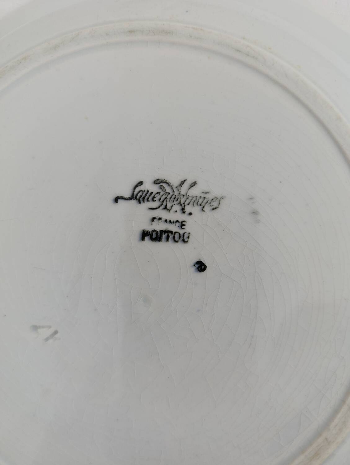 Large deep dish / Vegetable dish Sarreguemines Poitou