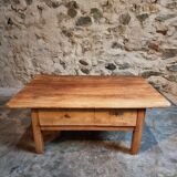 18th-century cherry wood coffee table with two drawers.