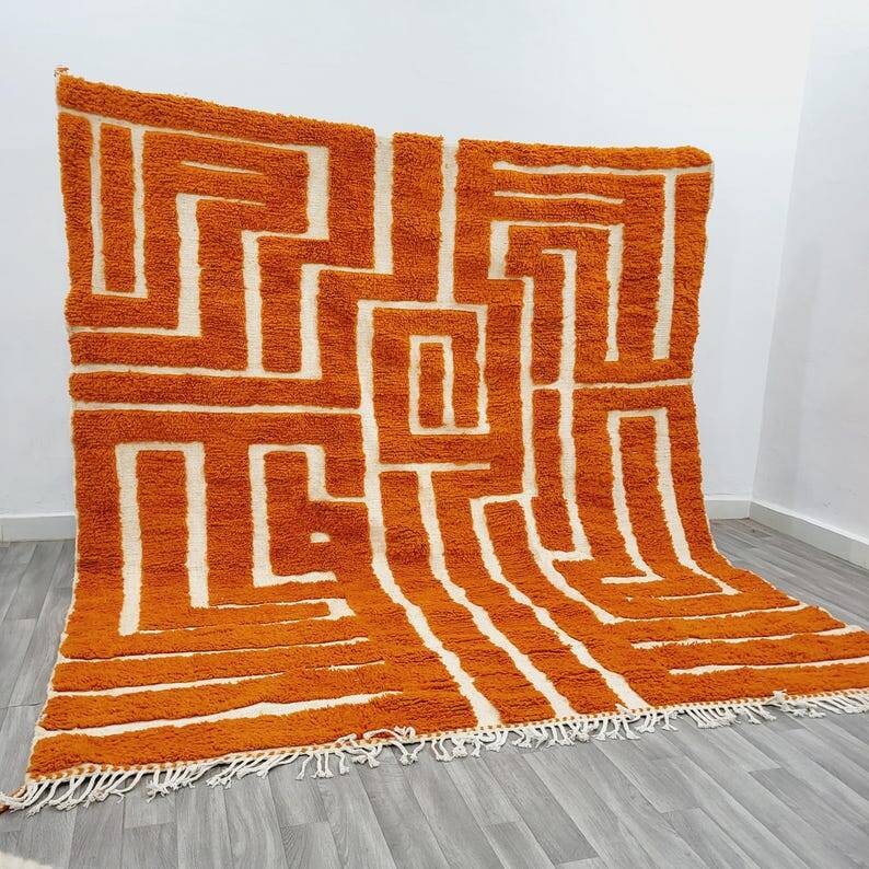 Tapis marocain berbère écru à motifs géométriques 200cmx25cm