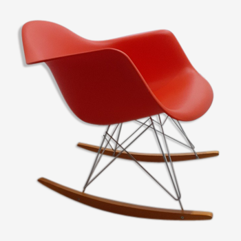 Rocking-chair par Charles et Ray Eames pour Vitra