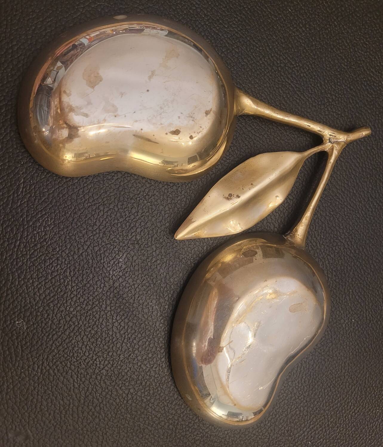 Double brass pocket tray