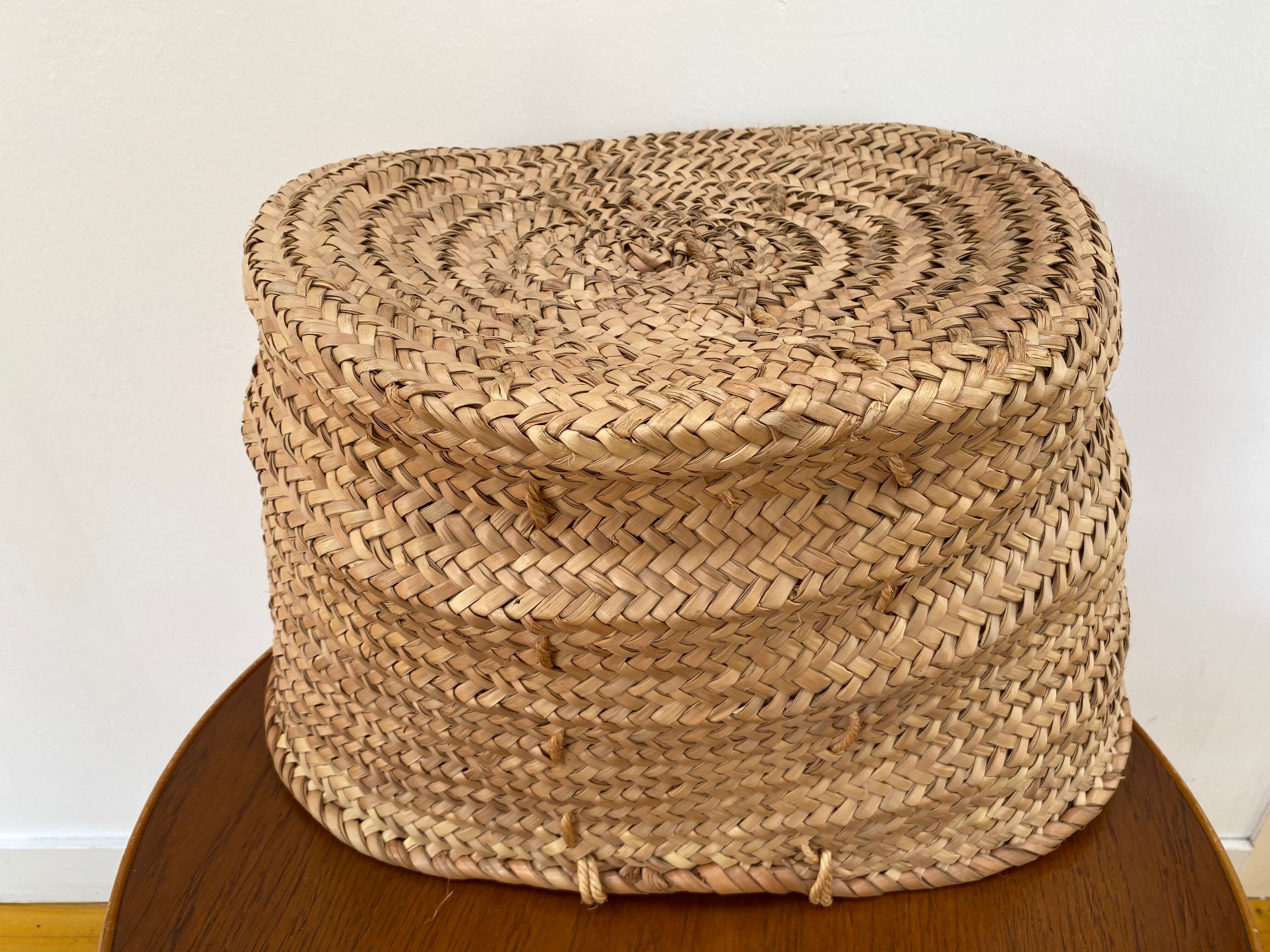 XL market or fireplace basket