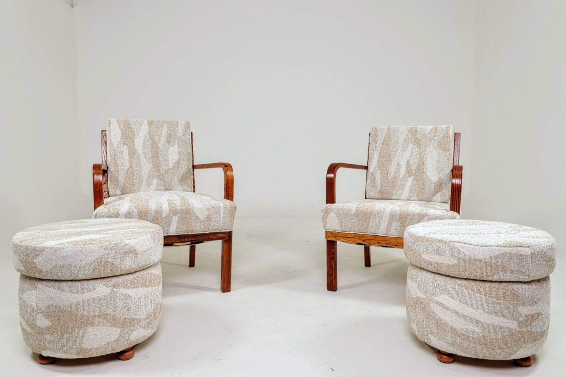 Vintage armchairs from the 1930s in ash wood and jacquard fabric.
