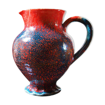 Ceramic pitcher of the potters of Accolay multicolored