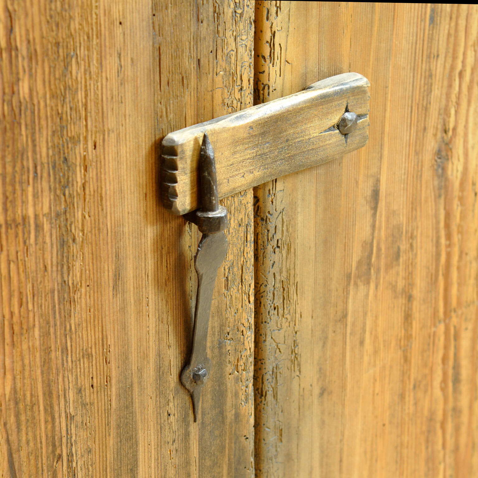 Oak pantry cabinet, circa 1820