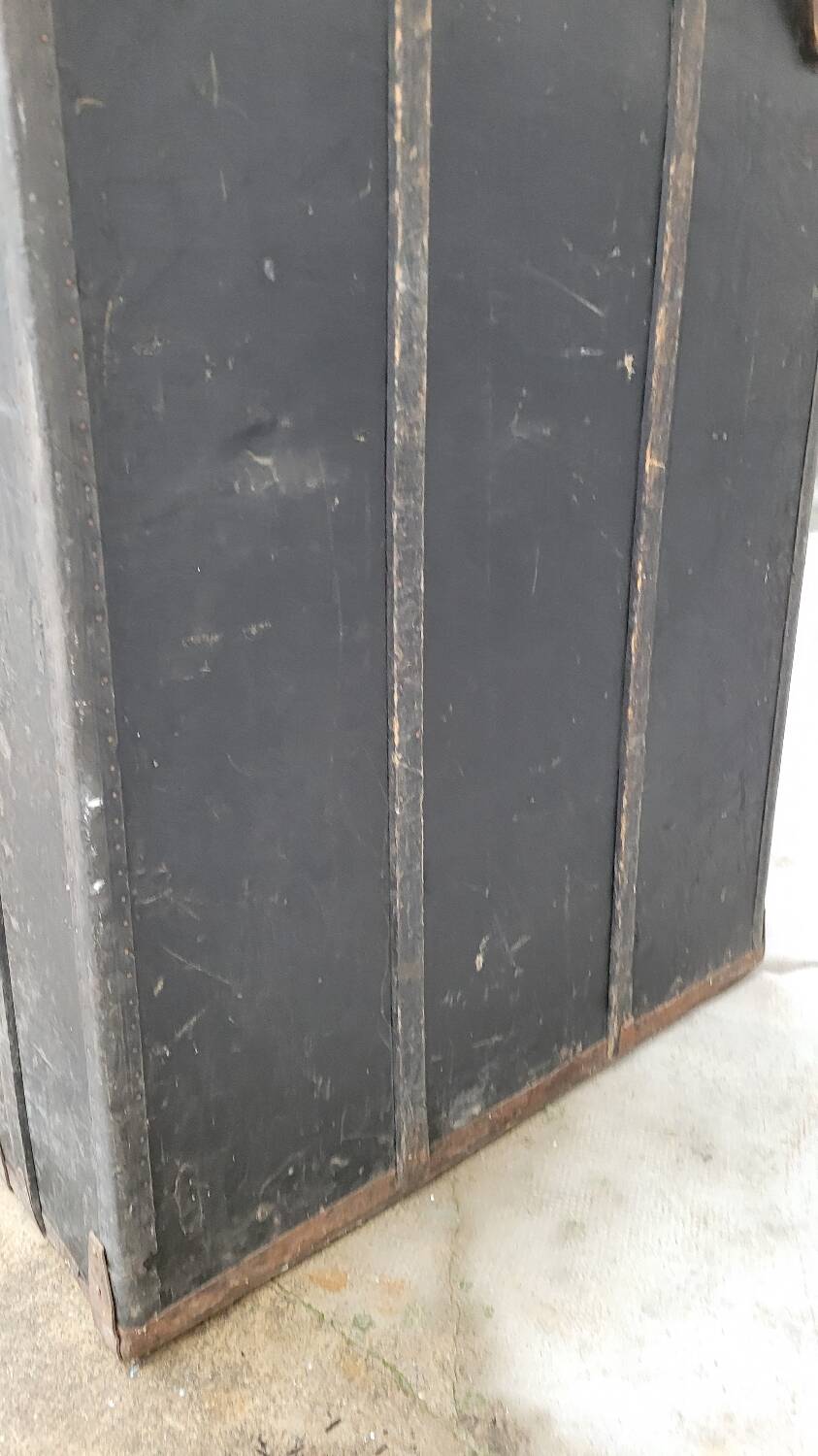 Malle cabine de la marque "La Malle Bernard" Paris -1900s