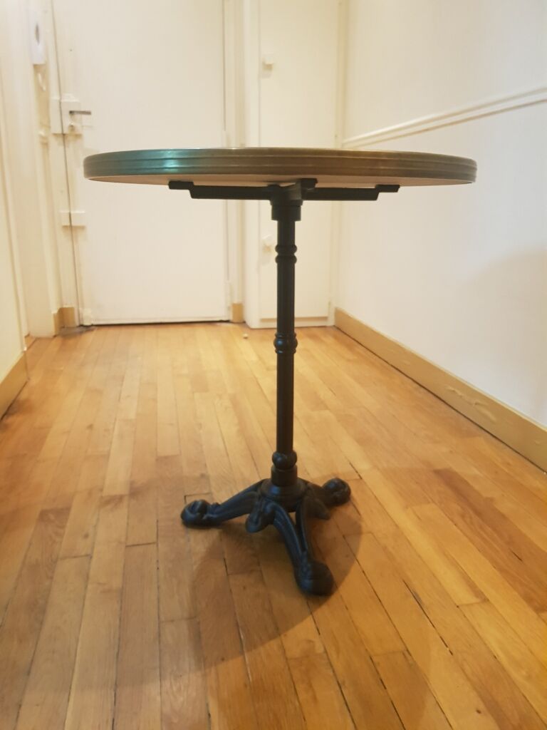 Jeanette bistro table d70 cm enamelled tray surrounded brass brushed molded foot tripod black cast
