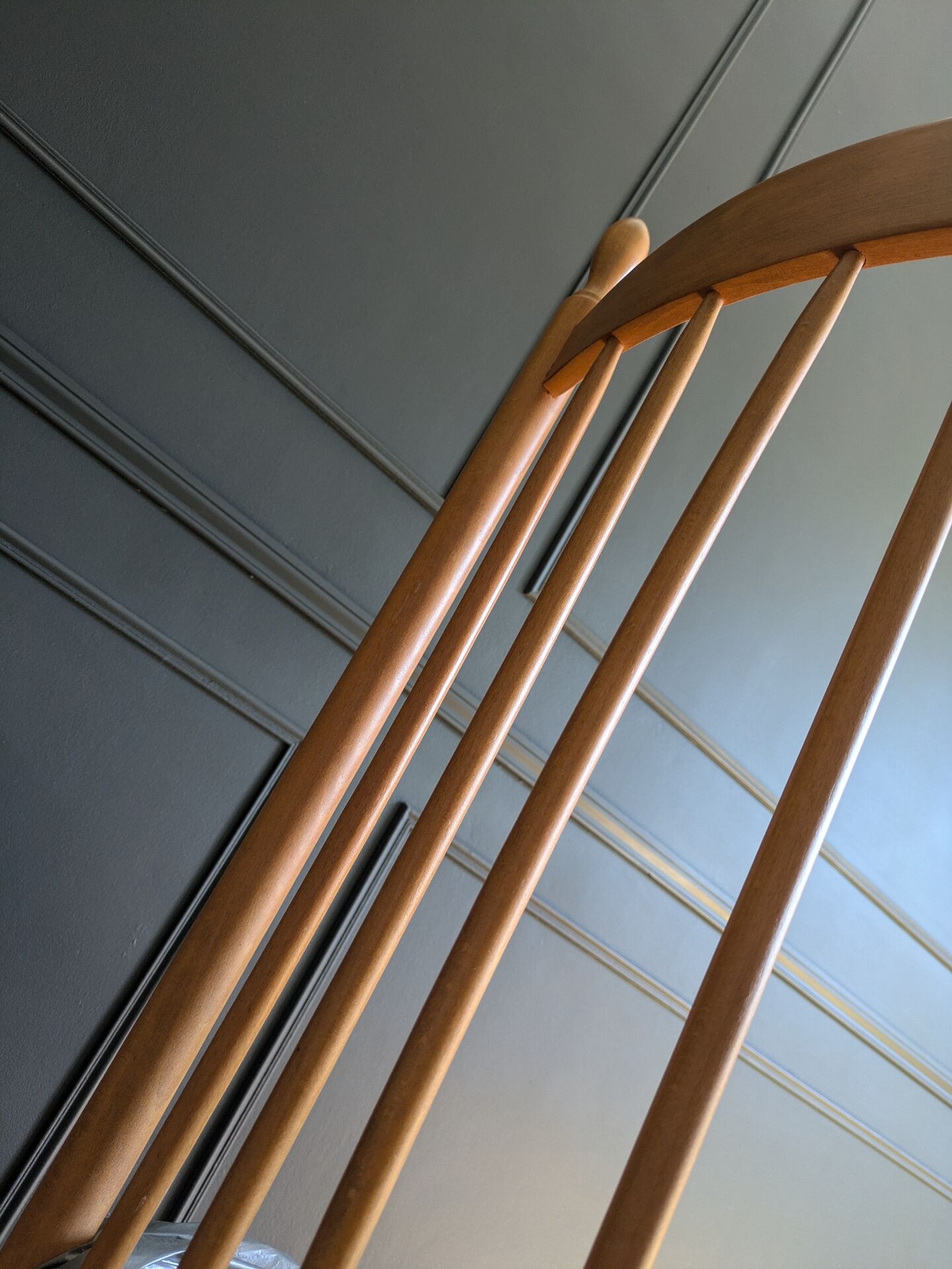 Rare ensemble de six chaises modele"Racine" de Roche Bobois.