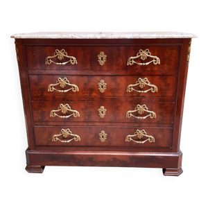 Commode ancienne avec - placage