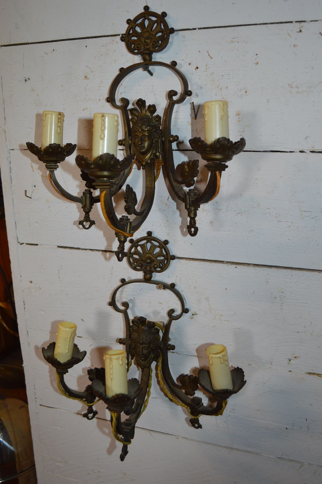 Paire d'appliques style empire en bronze
