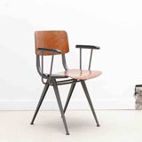 Friso style chair with oak and metal armrests
