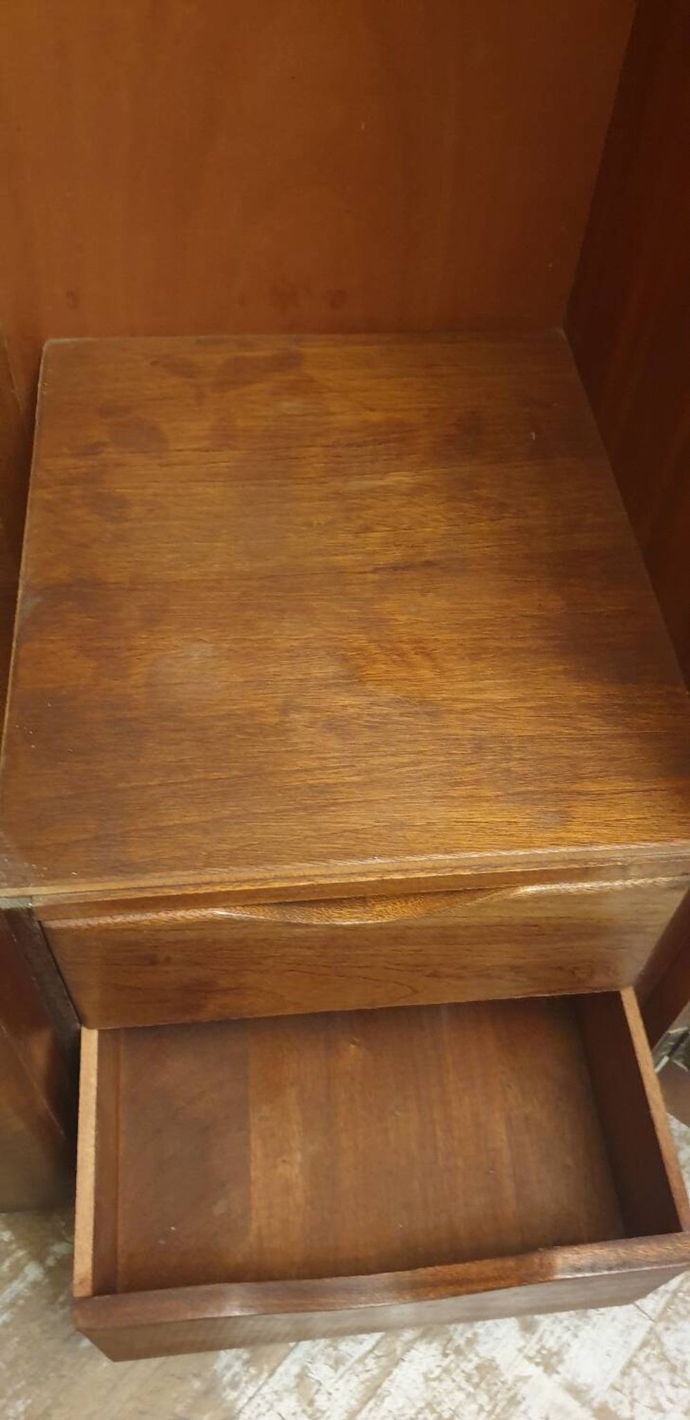 Shrager English Wardrobe