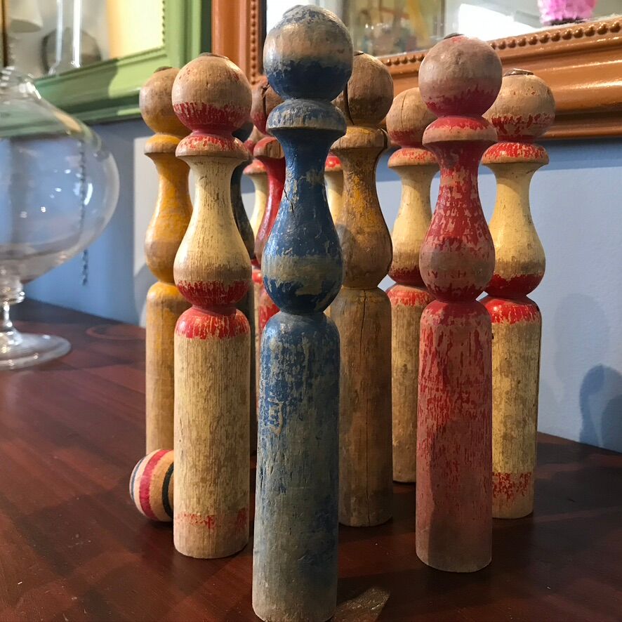 Jeu de 11 quilles bois circa 1930/50