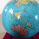 Globe terrrestre tripode taride 1974