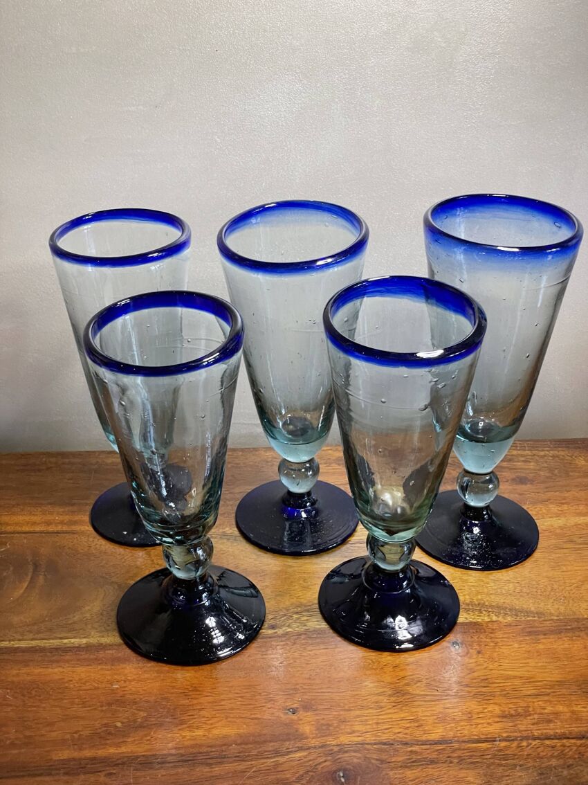 5 verres à pieds artisanaux verre bullé