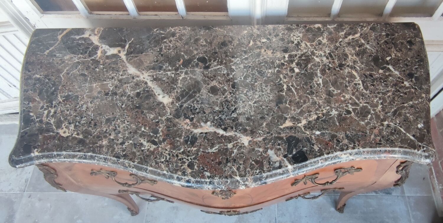 Curved chest of drawers Louis XV style