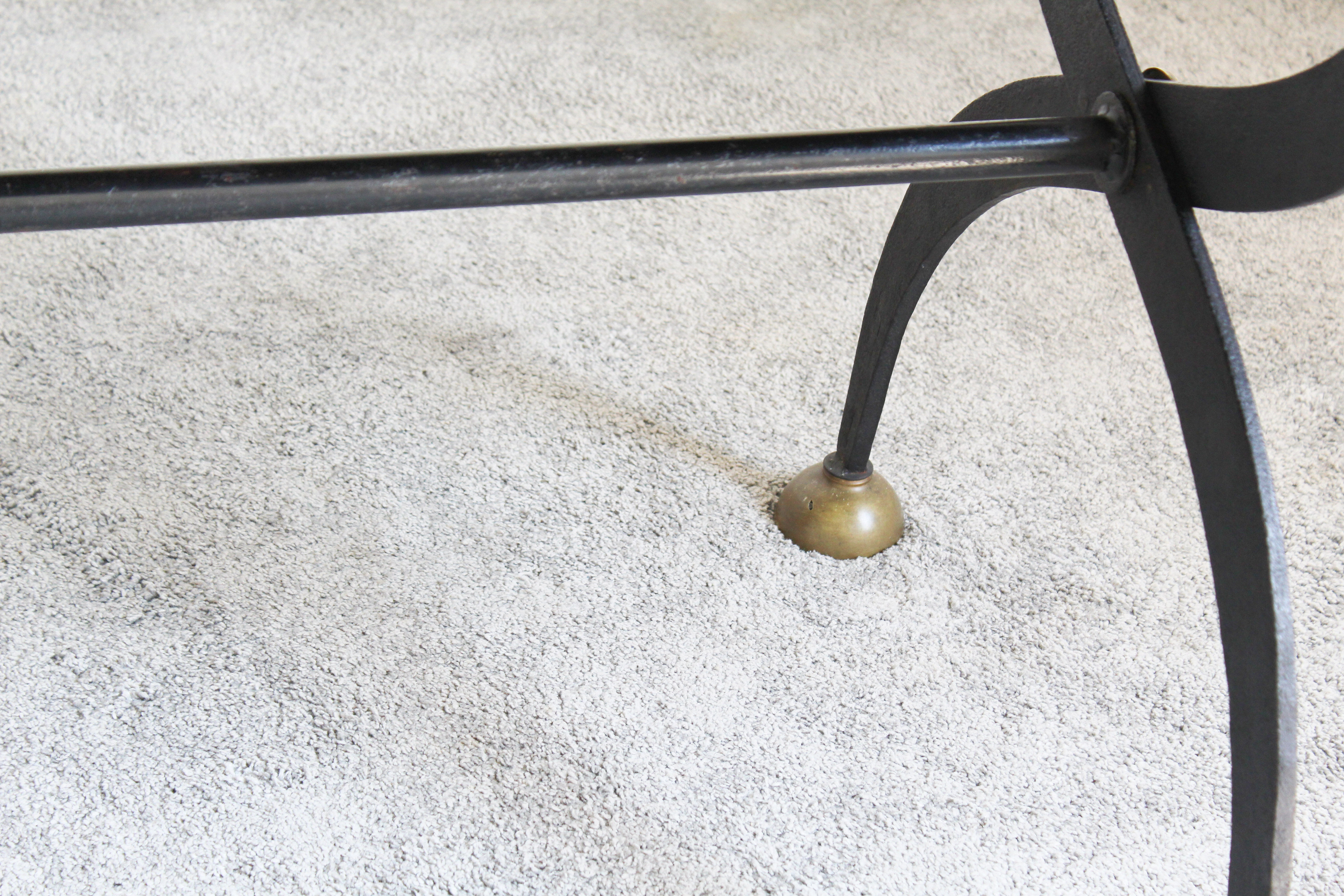 Wrought iron table with black lacquered glass, Italia 1970s