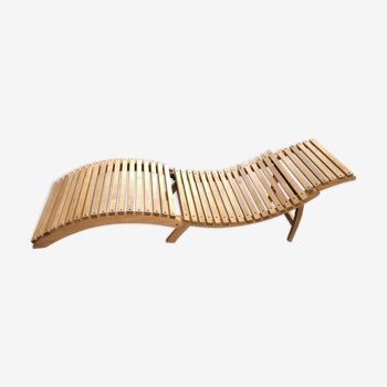 Chaise longue pliante et transportable en bois de Pols Potten
