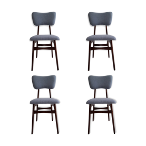 Chaises restaurées du