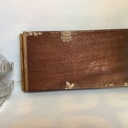 Ancien plateau bois serviteur et raviers en verre moulé