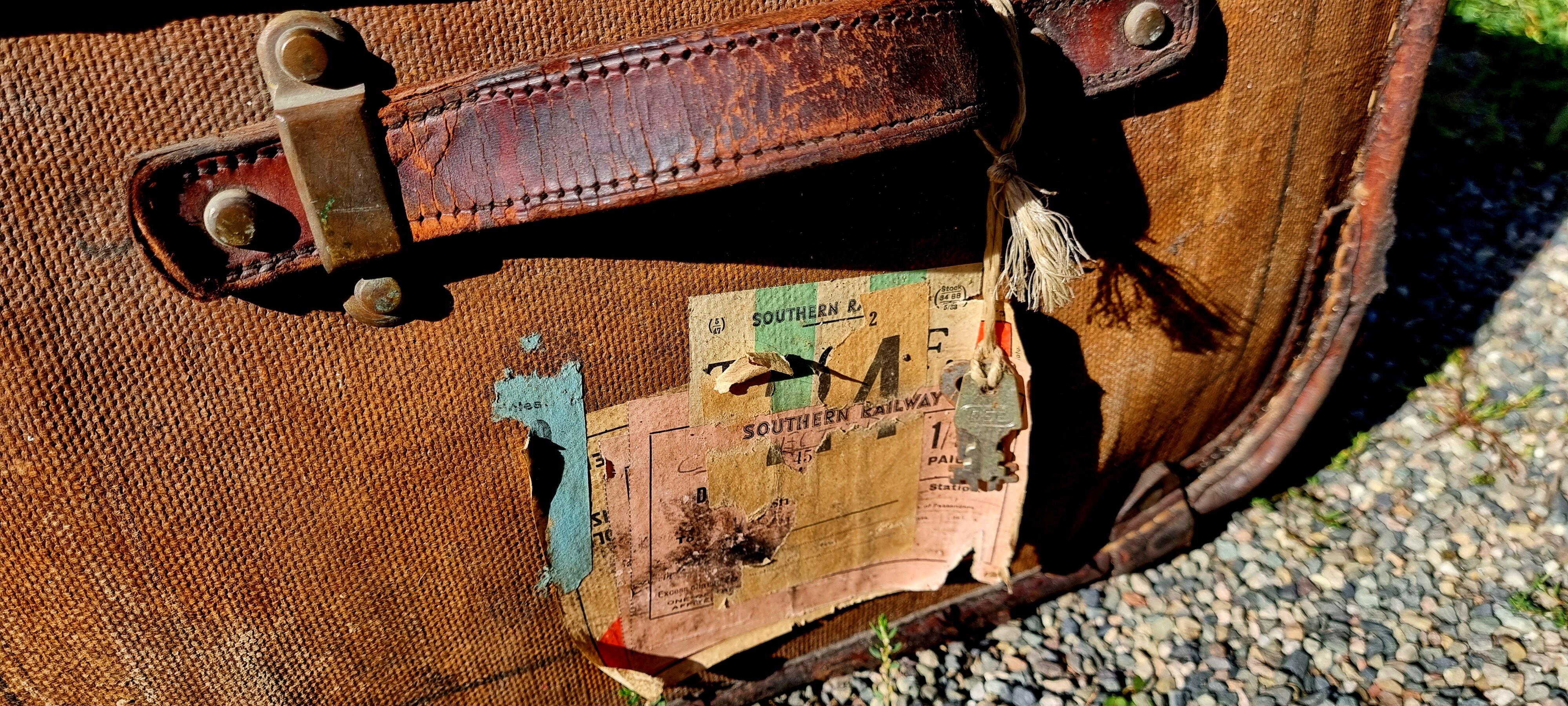 Travel trunk 1900