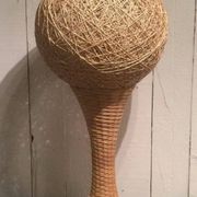 Grande lampe en rotin