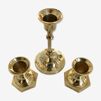 Set of three candlesticks in brass