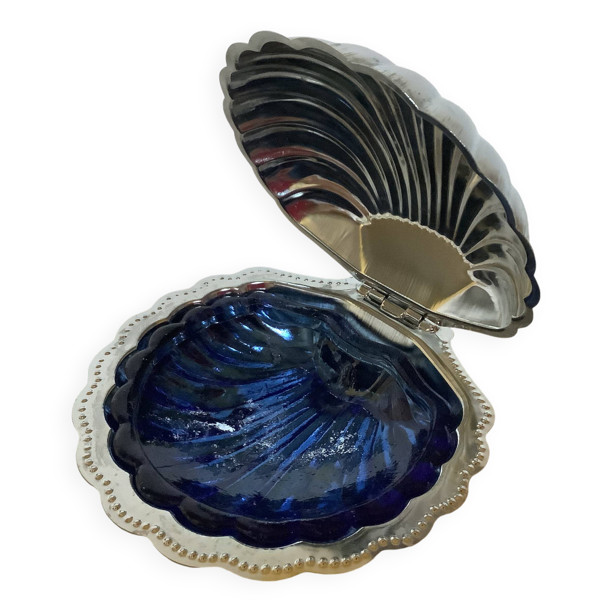 Metal scallop butter dish