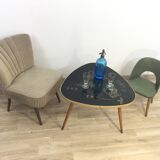 Tripod table presentation