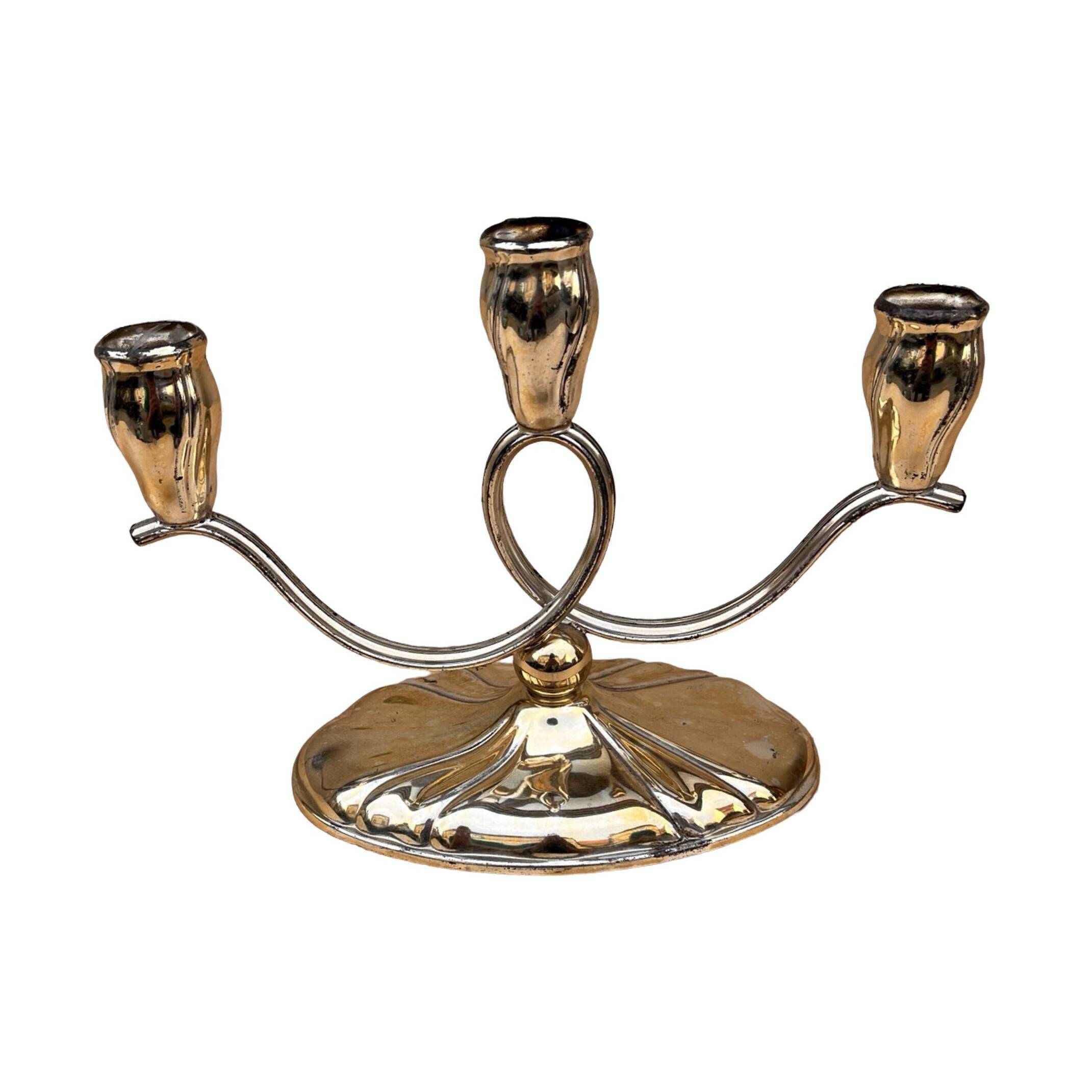 Chandelier à trois bras en métal plaqué, Allemagne, années 1940.