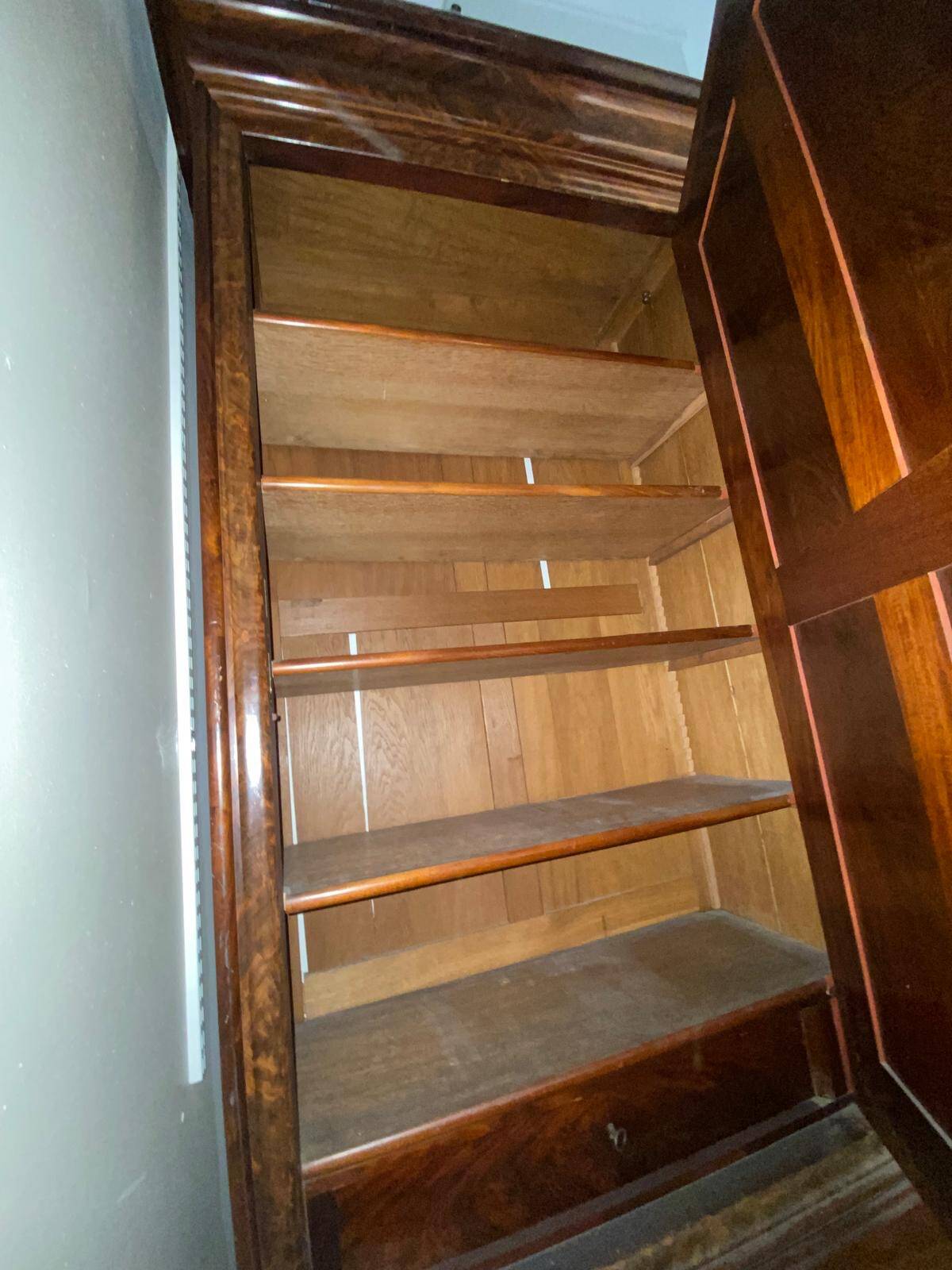 Armoire