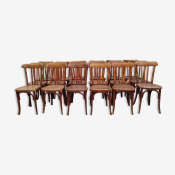 Set of 18 Fischel bistro chairs