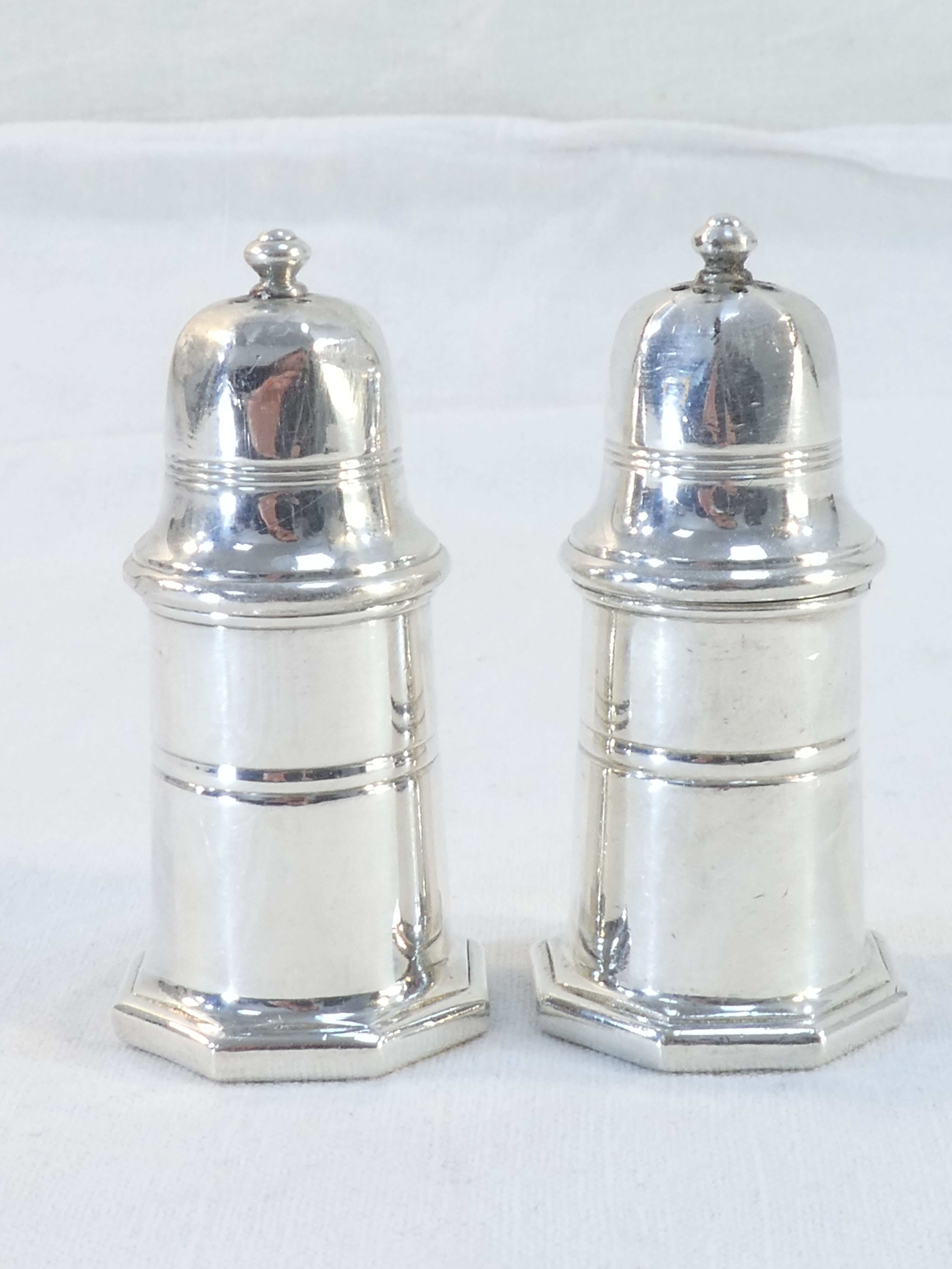 Christofle salt and pepper salt and pepper in silver metal