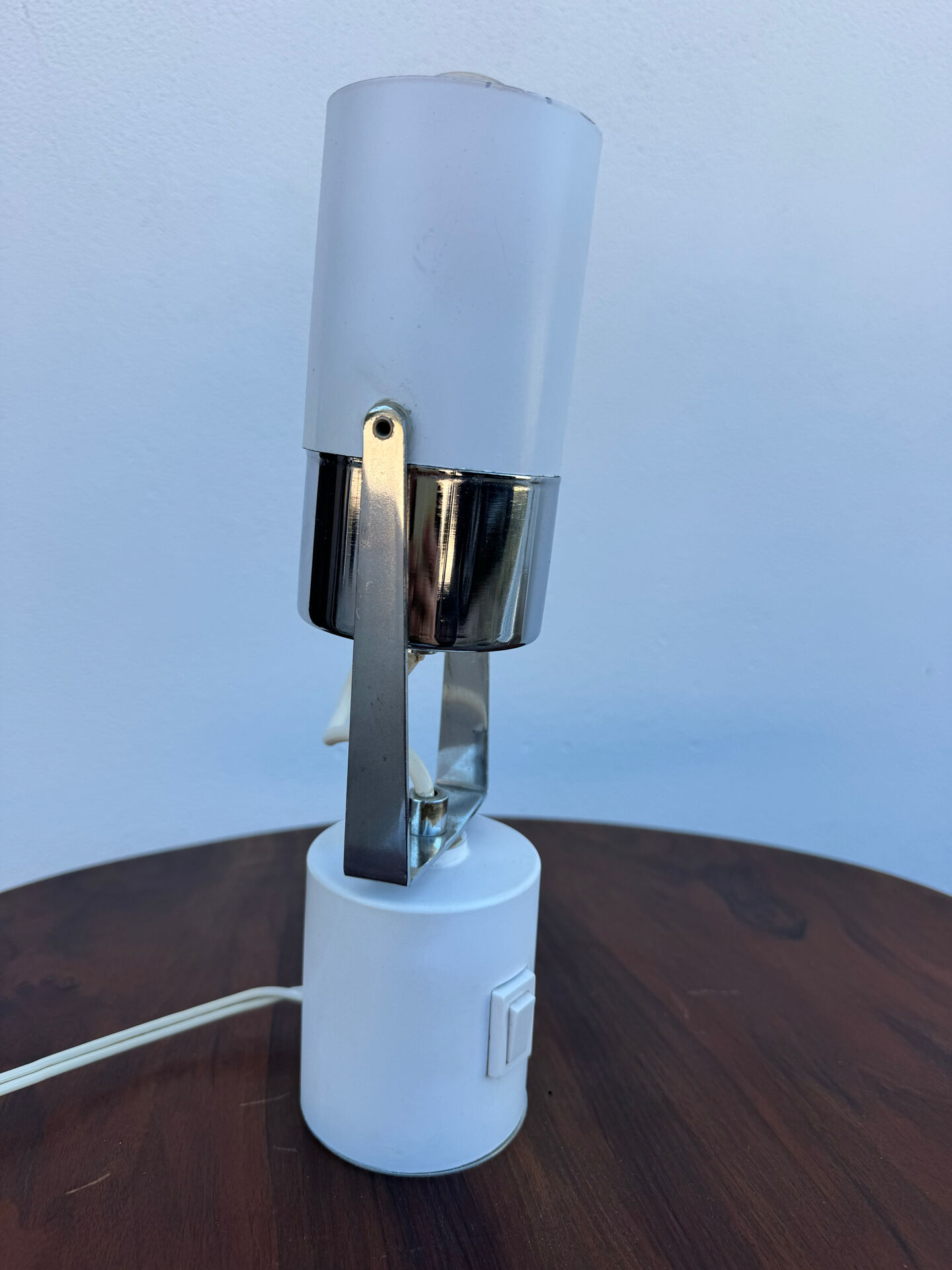 Small Space Age lamp from the 70s.