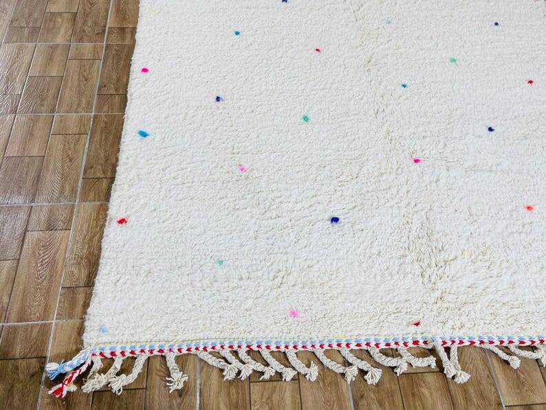 Moroccan wool rug 250cm x 150cm
