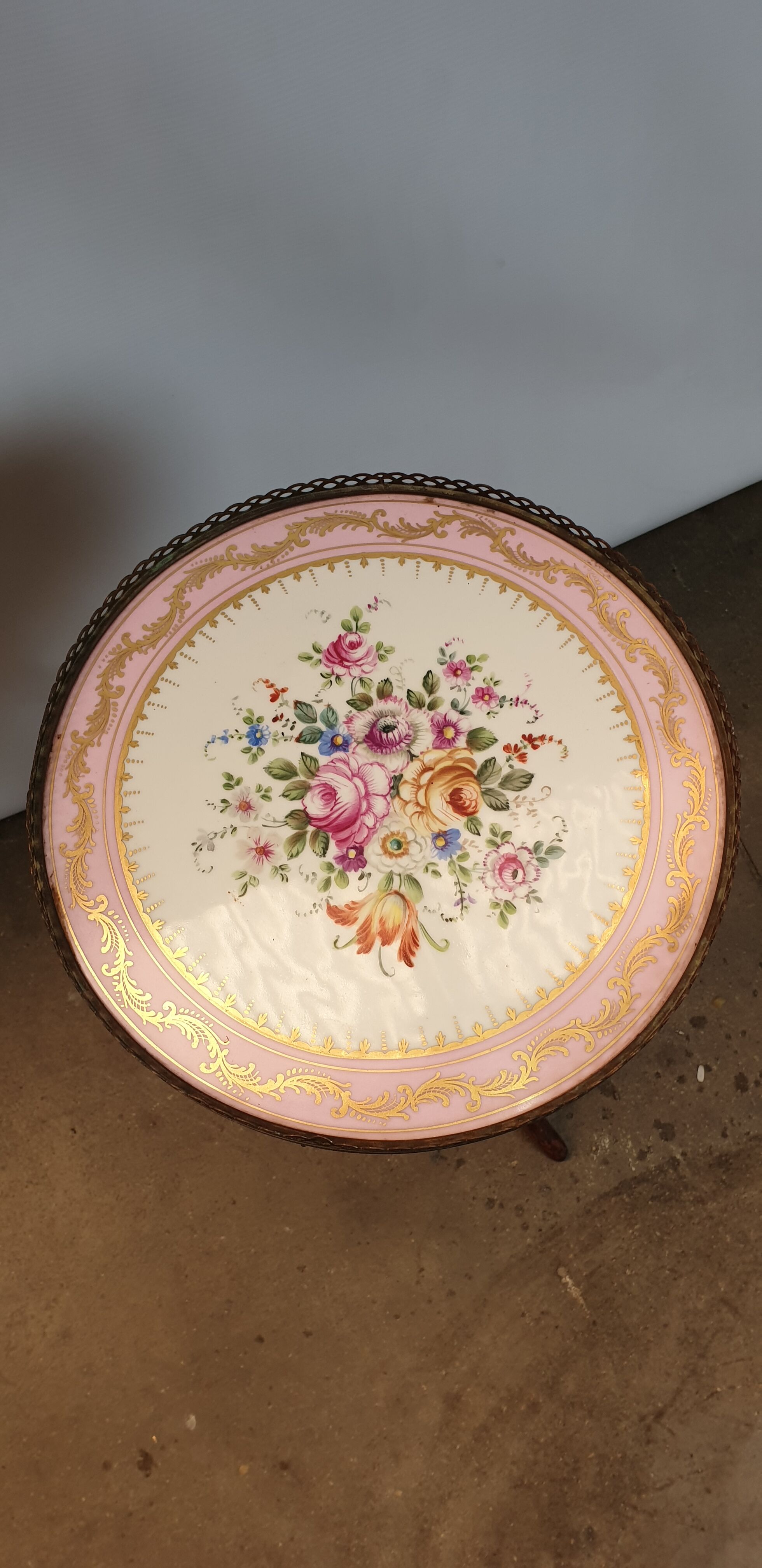 Guerdon old porcelain flower decoration tray