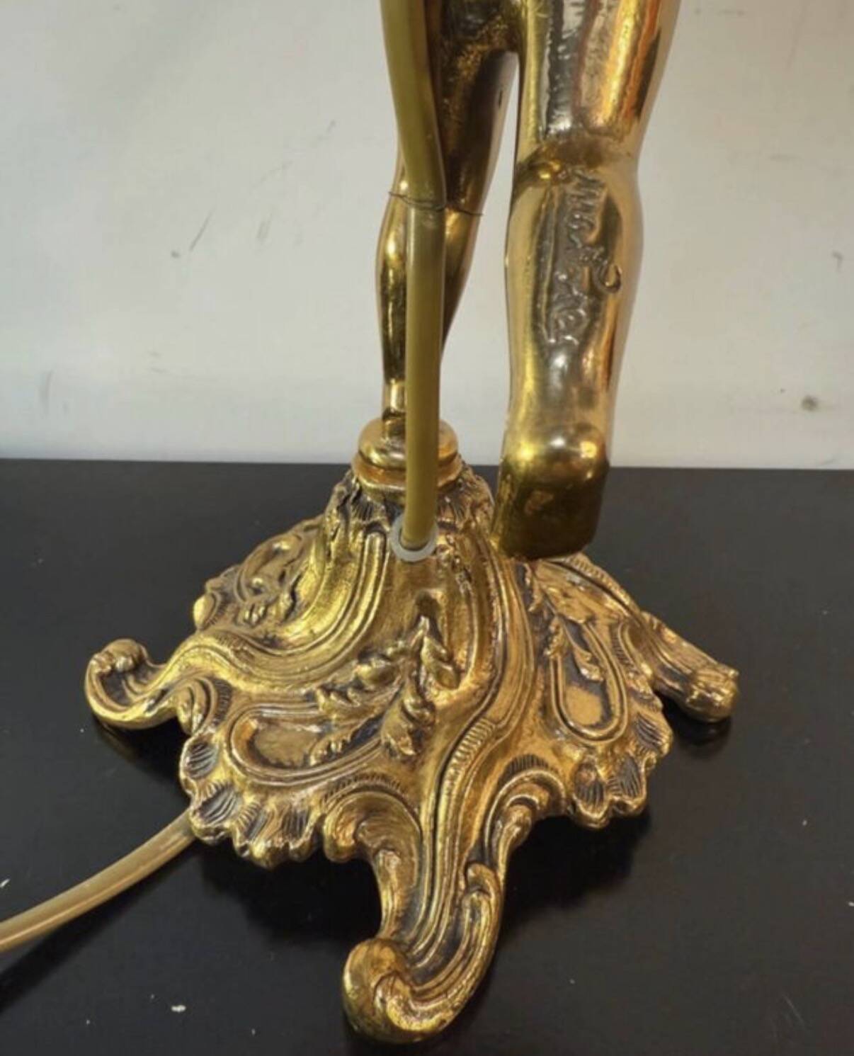 Antique lamp, gilded bronze, cherub, engraved glass globe, Mathieu lighting.