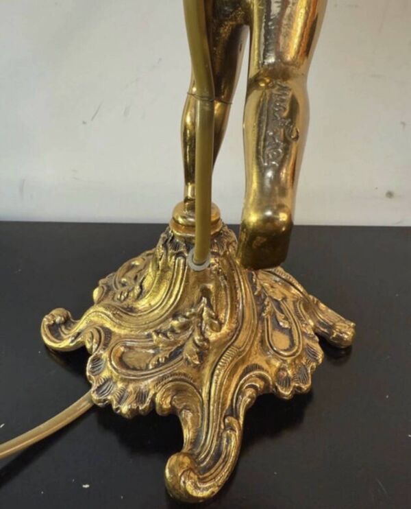 Lampe ancienne bronze doré angelot globe verre gravé Mathieu Luminaire