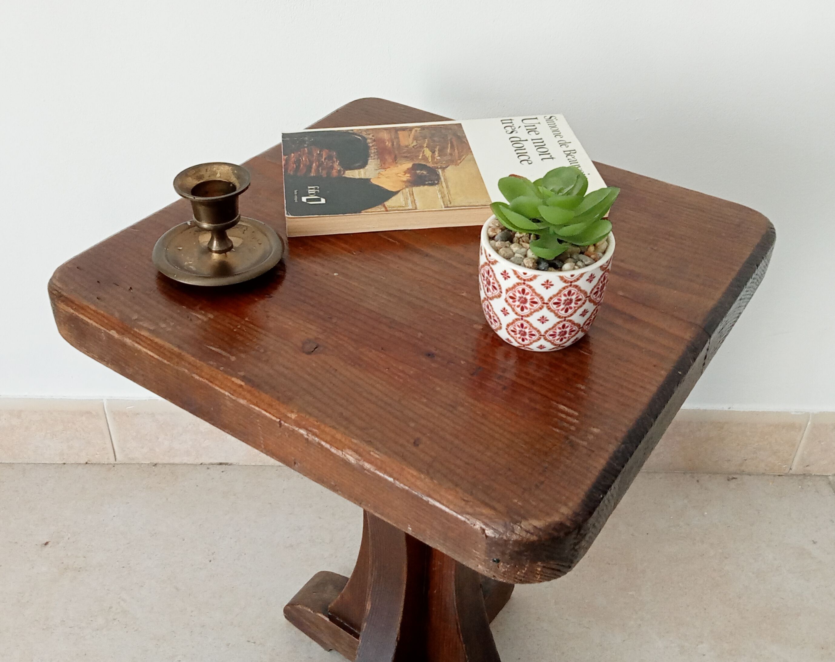 Art Deco side table 60s