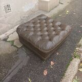 Pair of Chesterfield armchairs with footrest