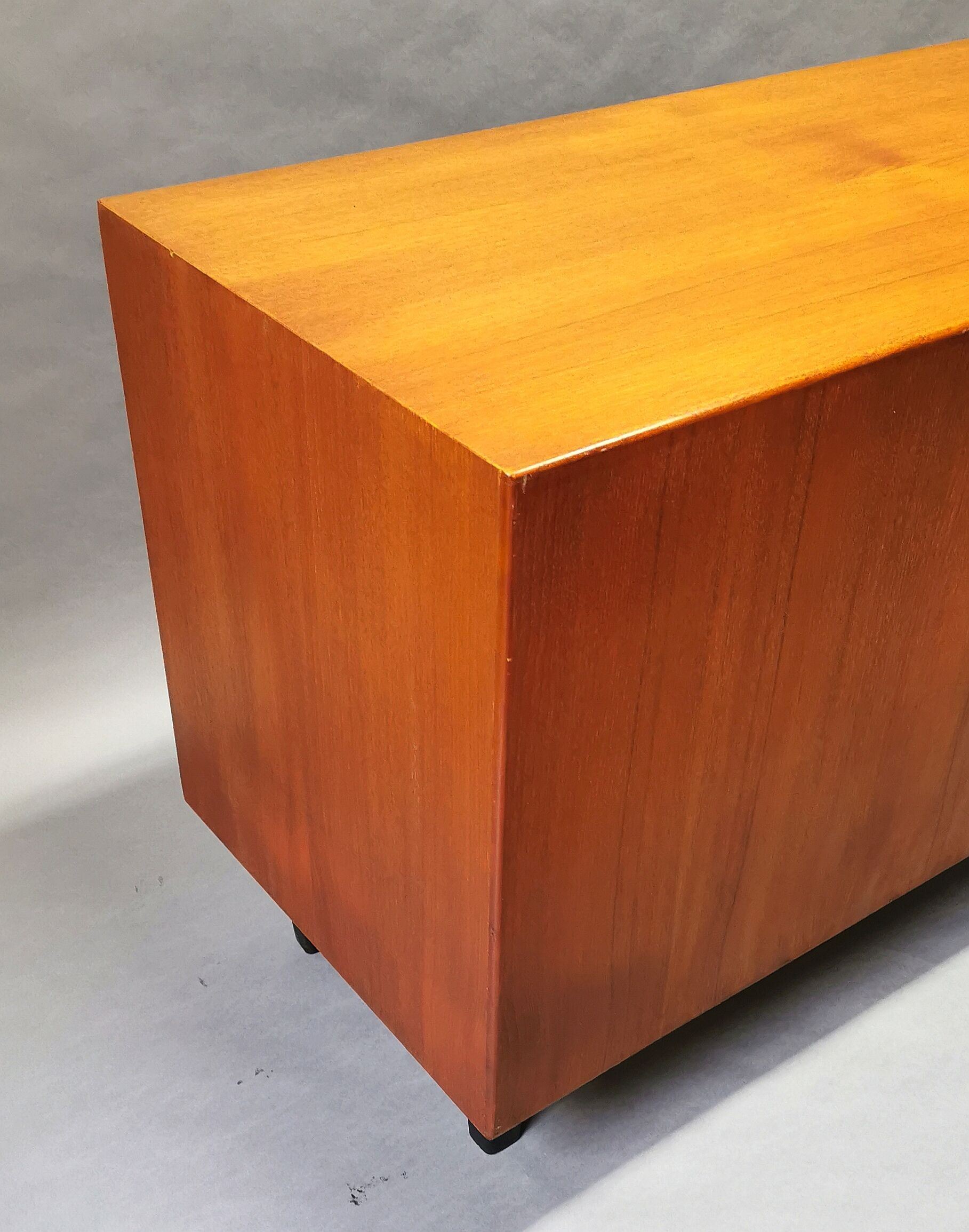 Teak sideboard 60