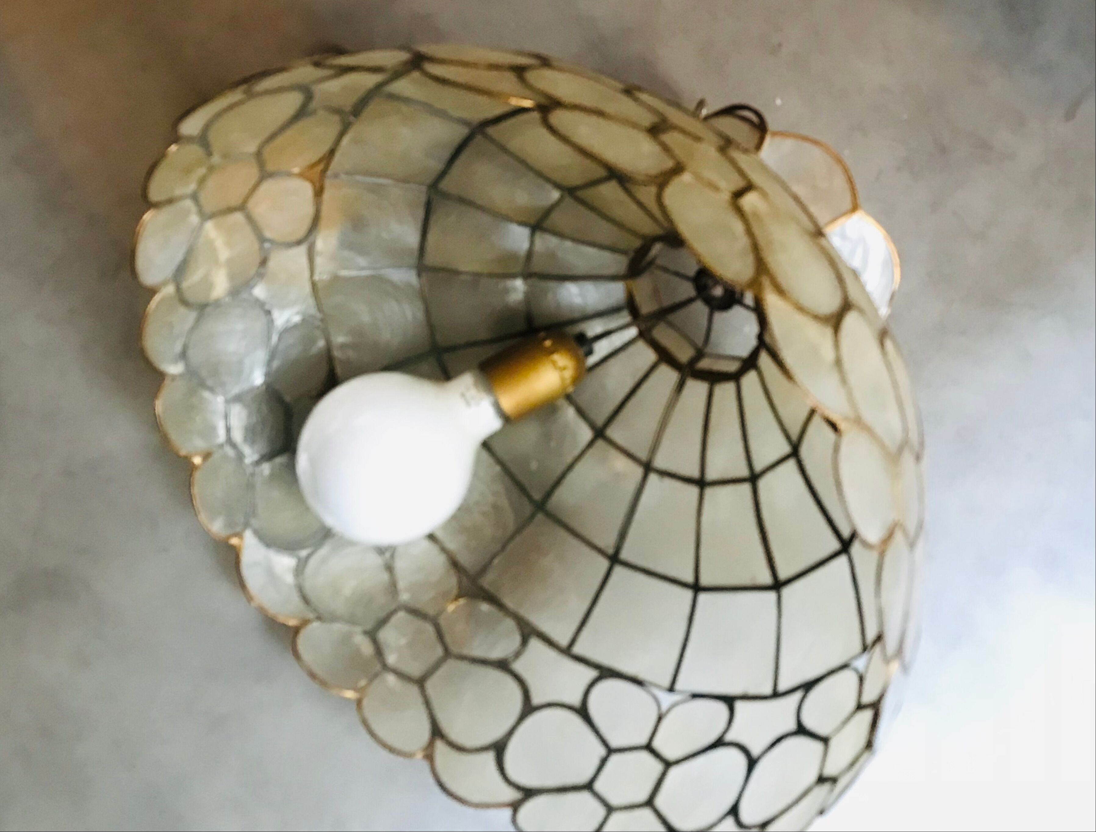 Mother-of-pearl chandelier and brass shape flower 70s