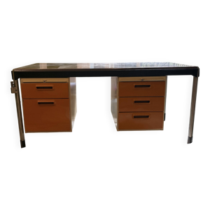 Bureau strafor