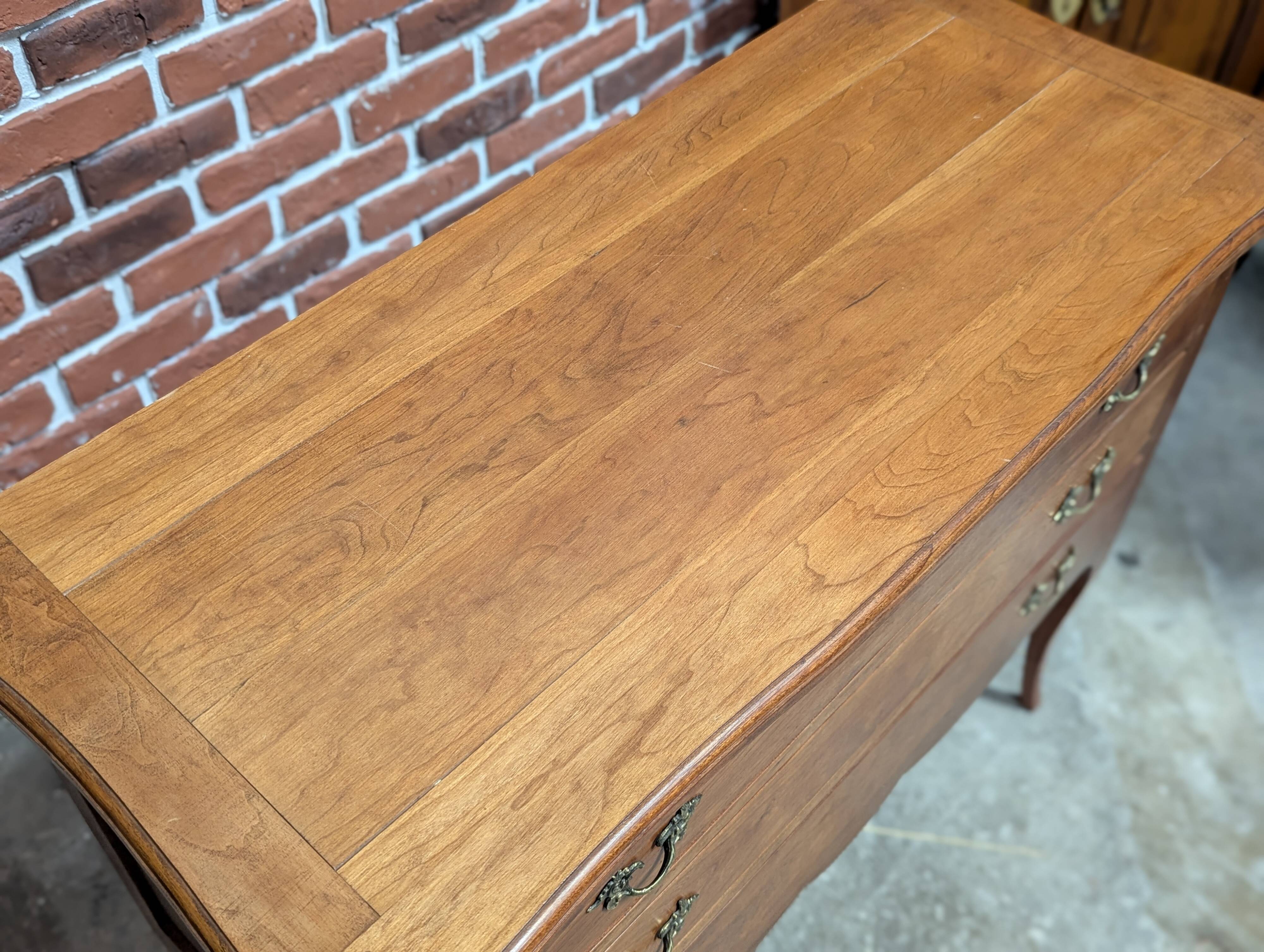 Small Louis XV chest of drawers