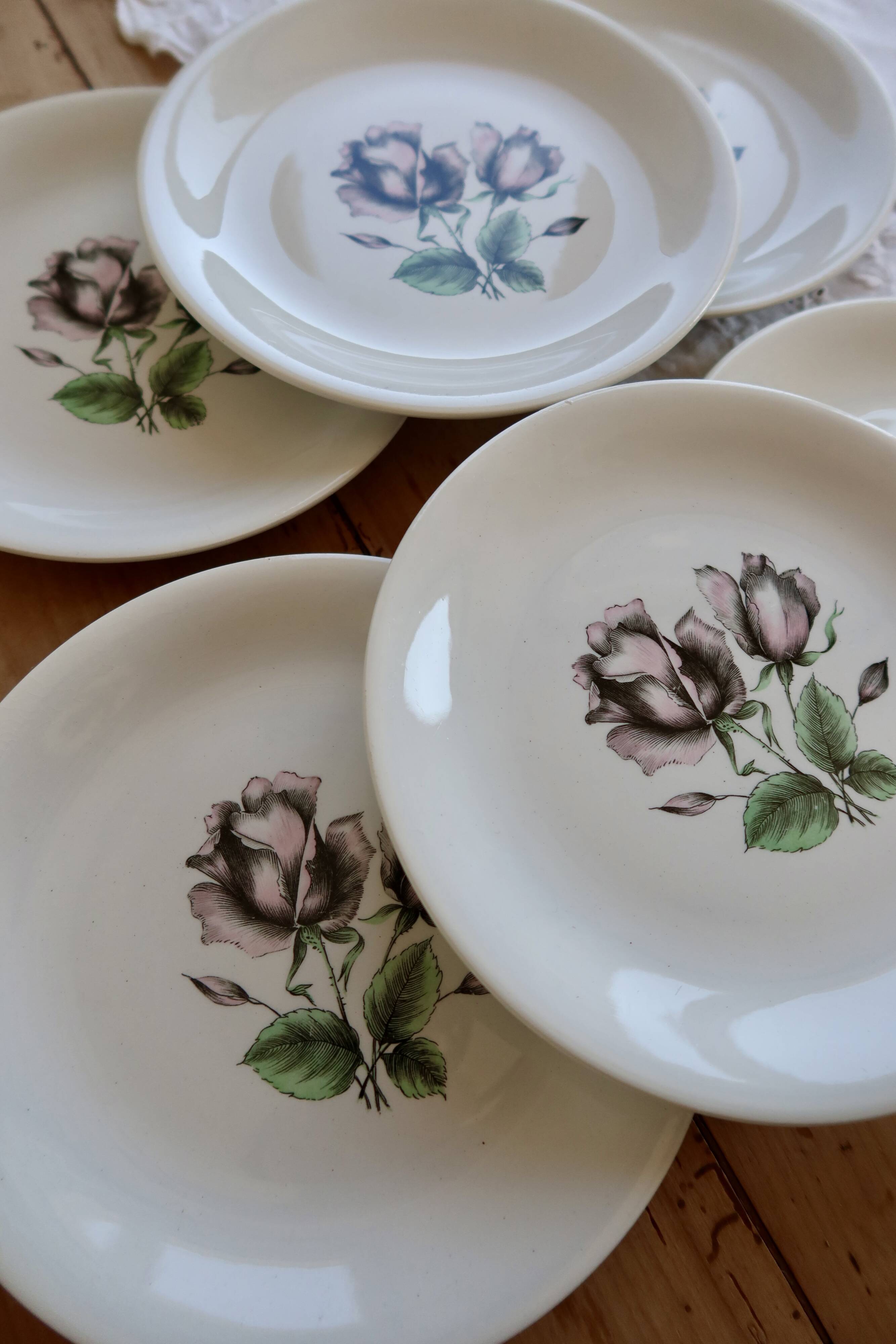 6 vintage porcelain dessert plates Moulins des Loups rose pattern