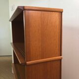 Shelf / display case