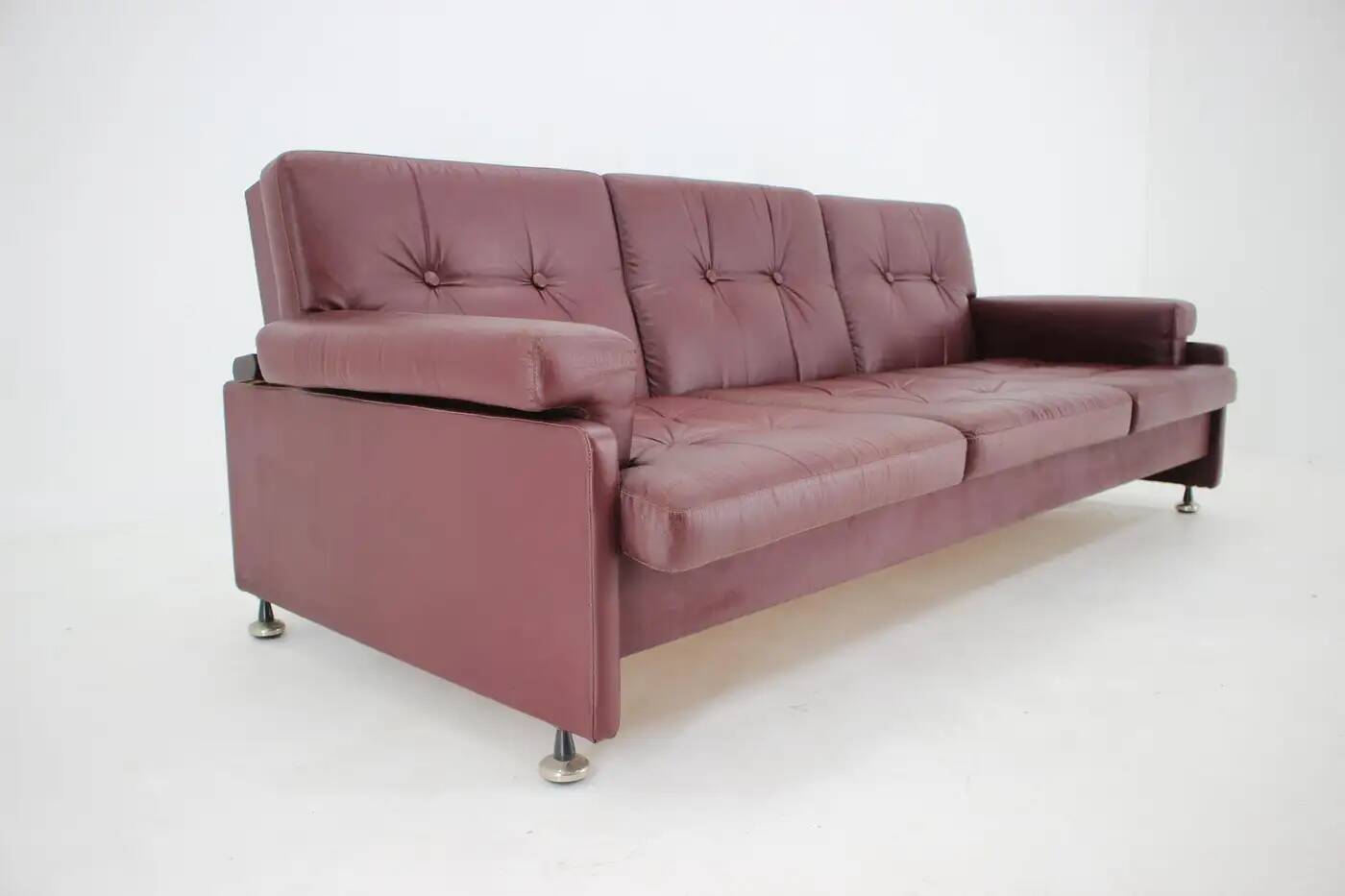 Canapé, day-bed en cuir par Arch. Spicka, Tchécoslovaquie années 1970