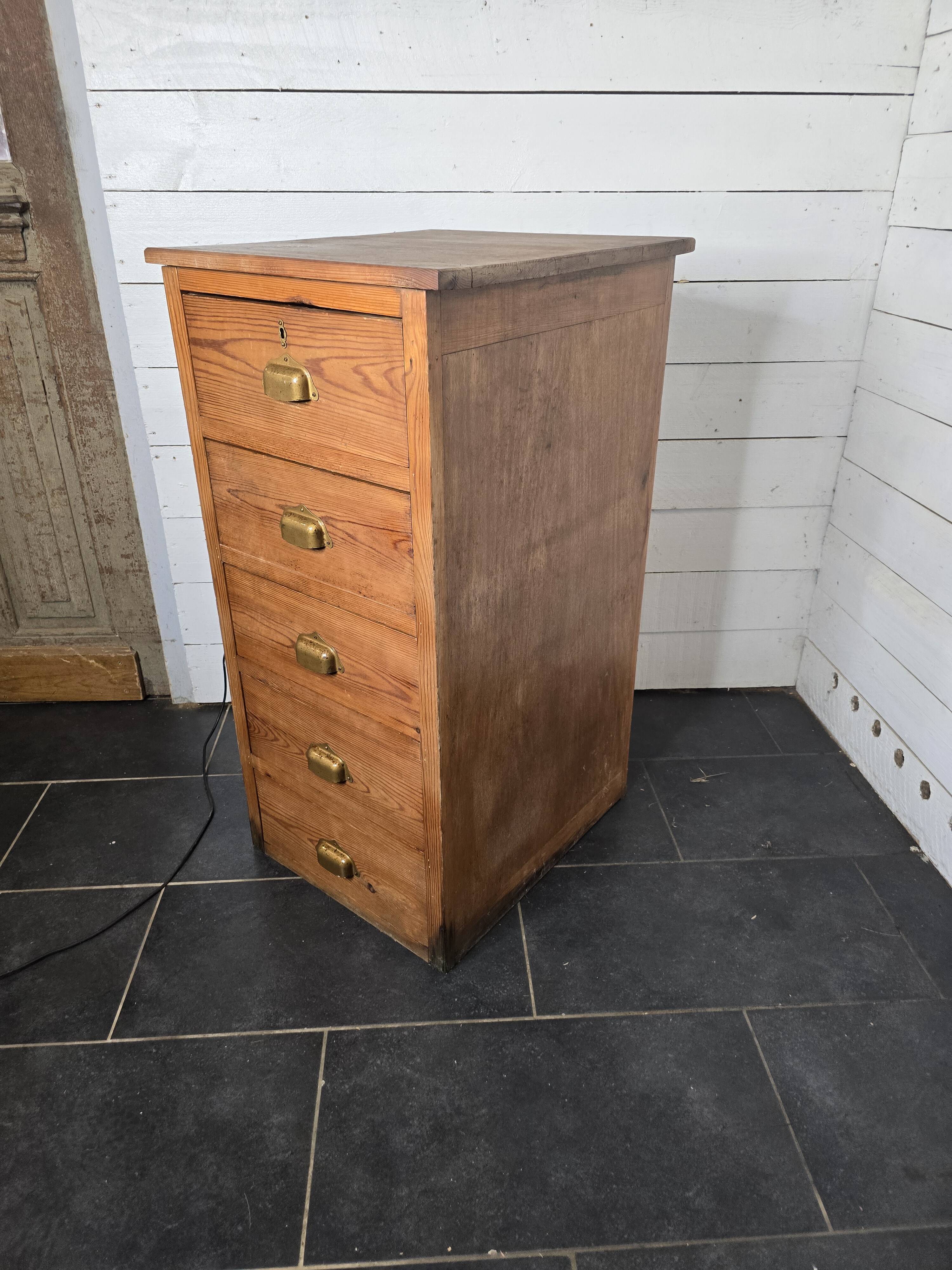 Craft cabinet with 4 drawers