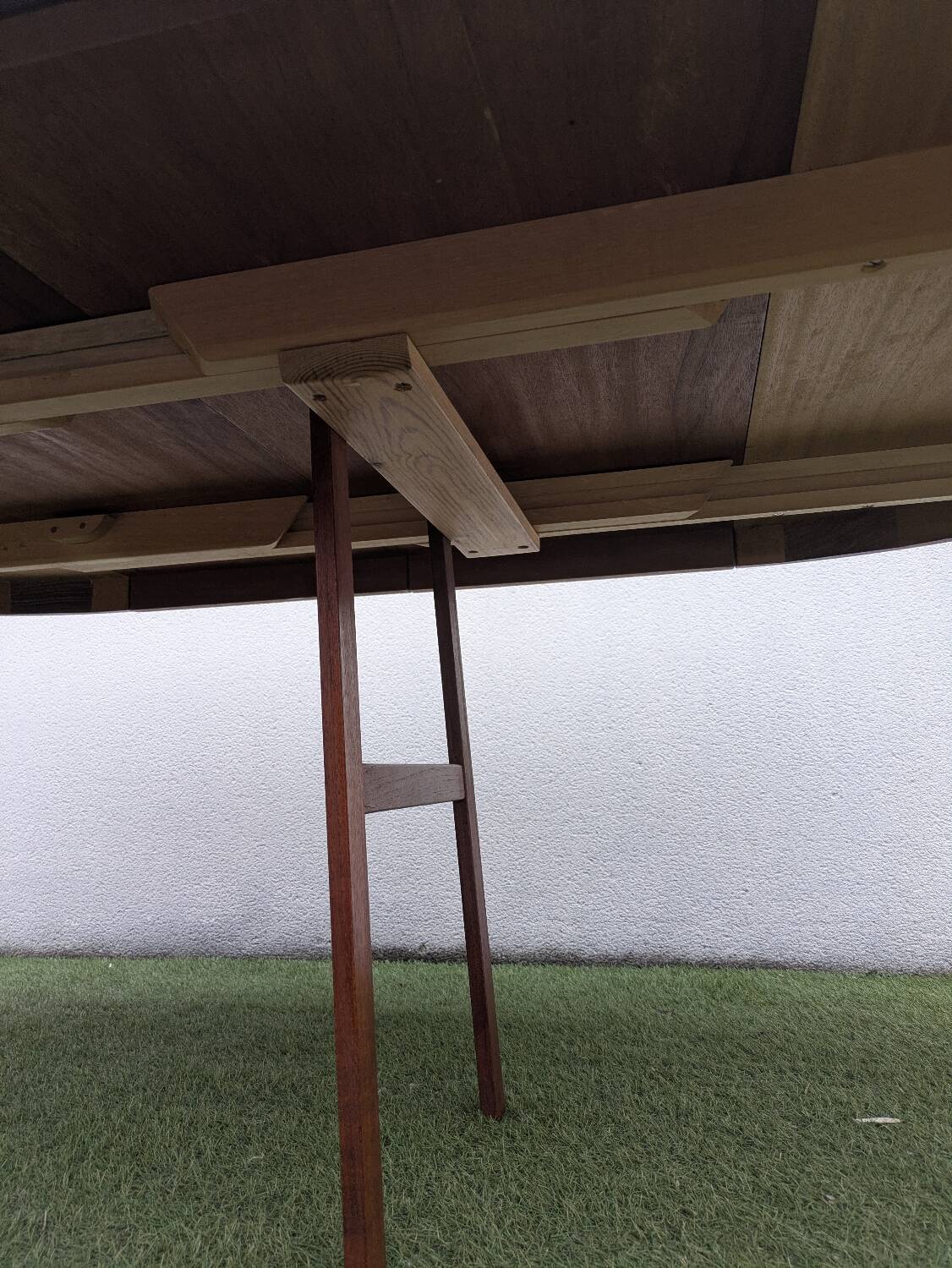 Extendable dining table in rosewood – Ib Kofod-Larsen – Denmark,